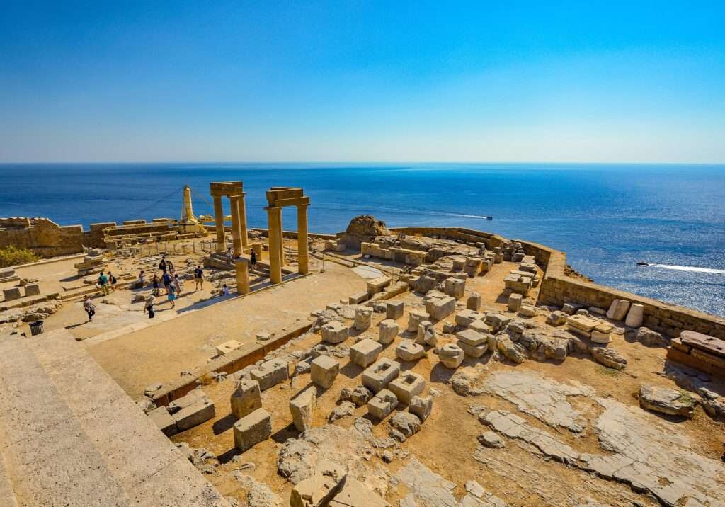 location de voitures Rhodes Acropole de Lindos