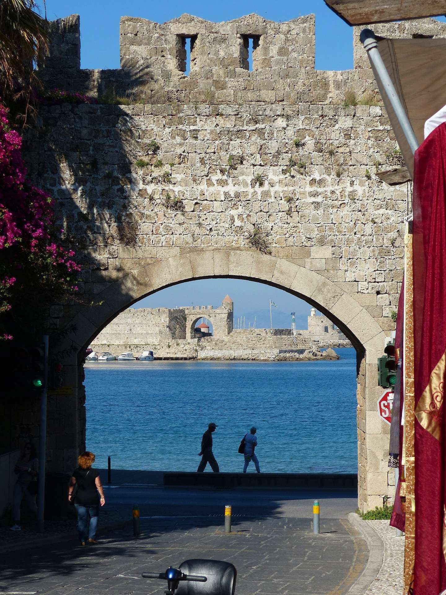 location de voitures Rhodes Porte de la mer